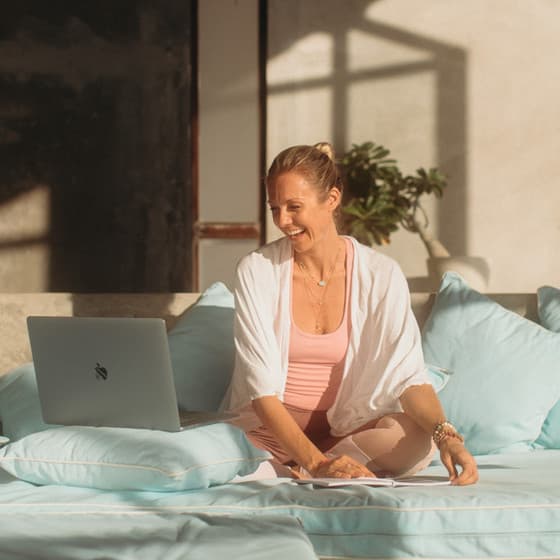 A student studying online from home