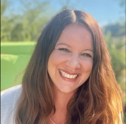 Evelyn Müller-Lüscher, Akasha Yoga Academy graduate
